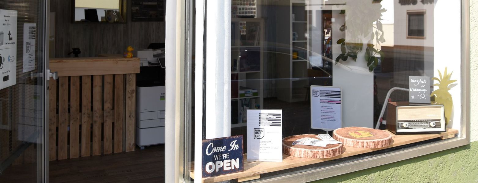 Rund ums Eck - Come in we`re open Test